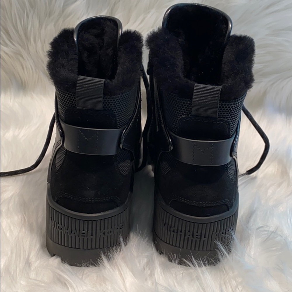 MICHAEL KORS Brooke Fur Chunky Hiking Ski Boot - Picture 5 of 11